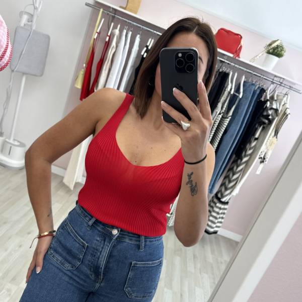 TOP BÁSICO ROJO